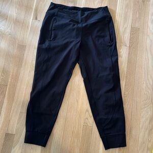 Athleta Rainier Mid Rise Jogger Black Medium. Stretch Comfort Gym Athleisure